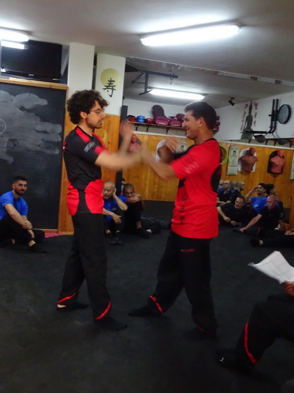 Kung Fu Academy di Sifu Mezzone Arti Marziali e palestra di Sport da Combattimento Wing Chun Weng Chun Tjun Tai Chi Taijiquan Qigong Sanda Difesa Personale (163)